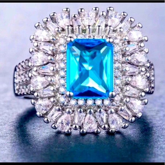 New!! S925 Silver Aquamarine Emerald Cut  Ring! - Picture 2 of 6